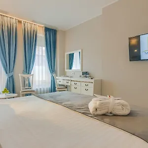 New Era Hotel